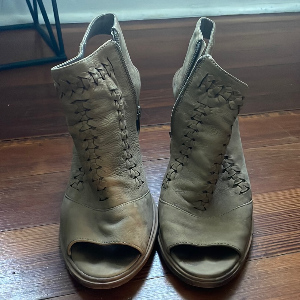 Vince Camuto heels